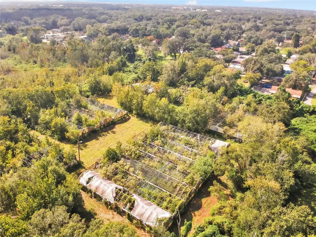 200 W English Street Plant City FL 33563
