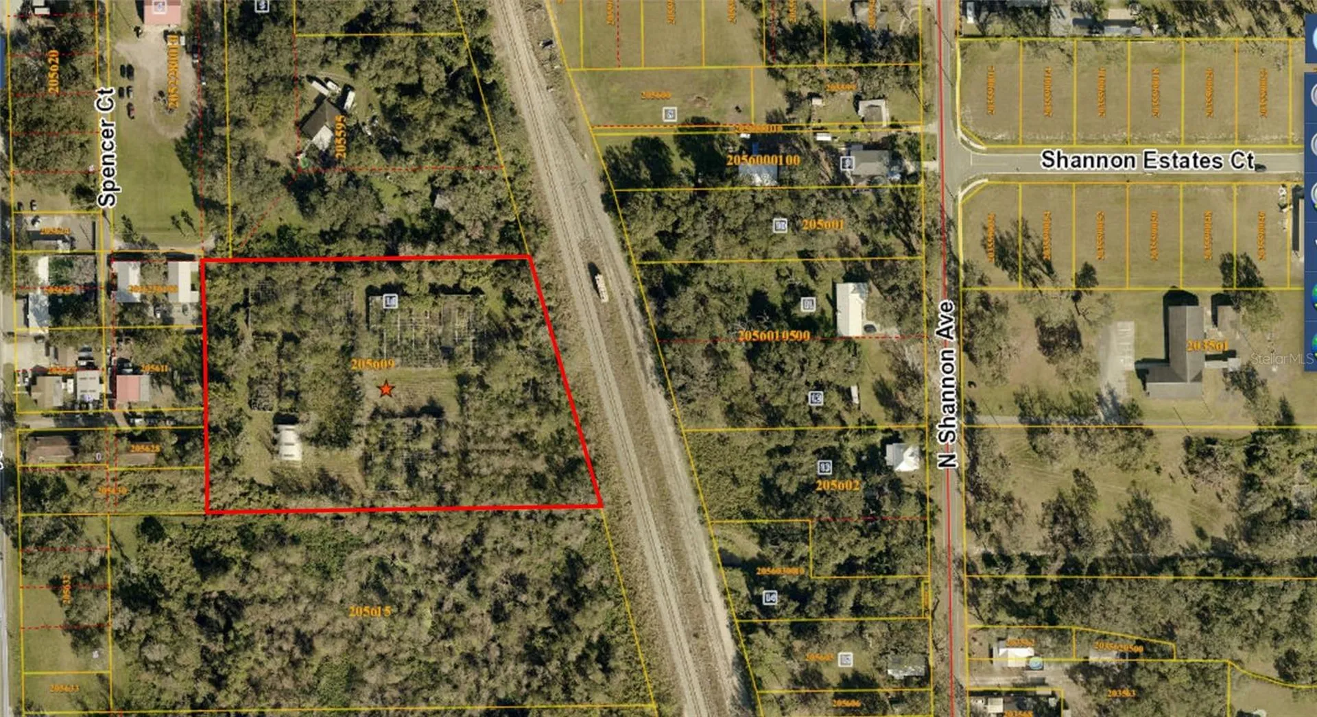 200 W English Street Plant City FL 33563