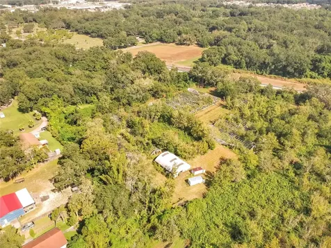 200 W English Street Plant City FL 33563