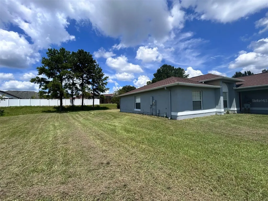 3175 Victoria Drive Kissimmee FL 34746