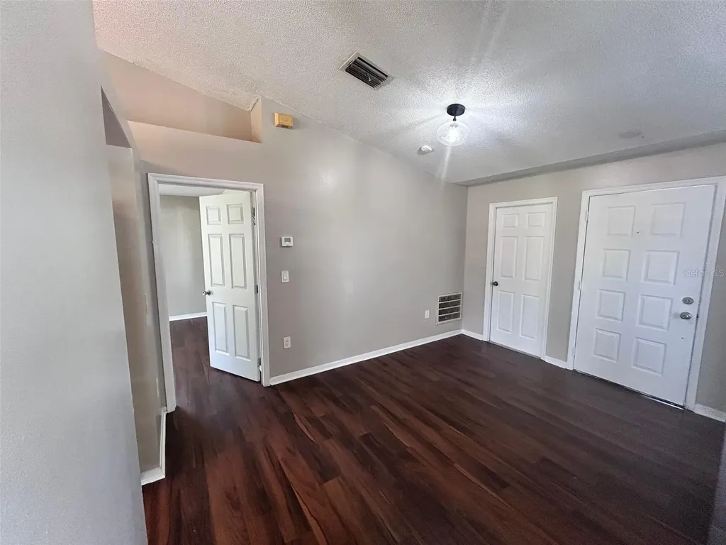 3175 Victoria Drive Kissimmee FL 34746