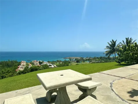 665 Aquamarina Isabela PR 00662