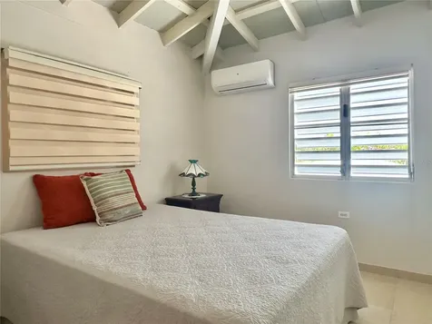 665 Aquamarina Isabela PR 00662