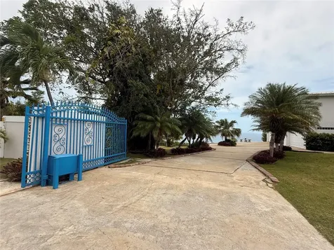 665 Aquamarina Isabela PR 00662