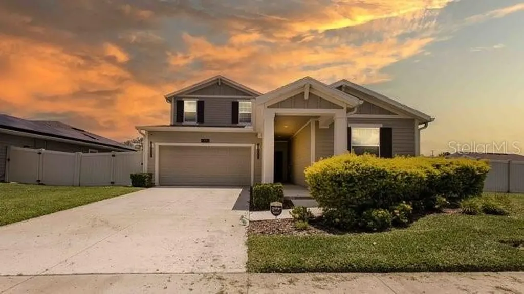 4350 Lighterknot Trace Kissimmee FL 34746