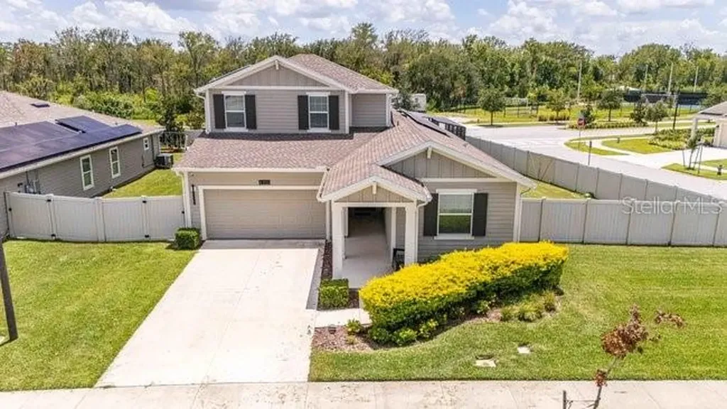 4350 Lighterknot Trace Kissimmee FL 34746