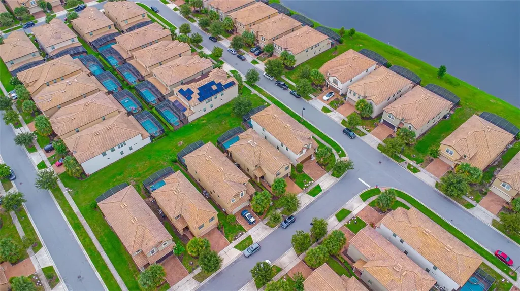 1512 Mumbai Way Kissimmee FL 34747