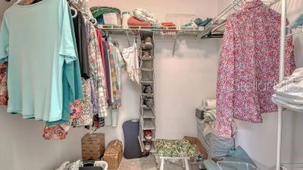 7170 Wood Creek Drive Sarasota FL 34231