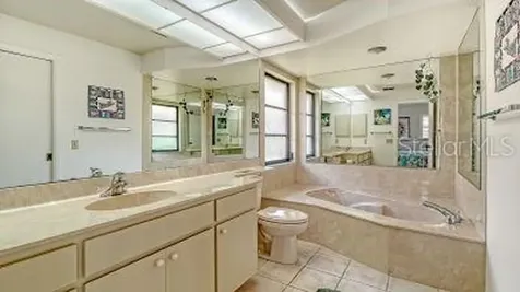 7170 Wood Creek Drive Sarasota FL 34231