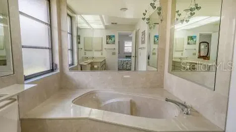 7170 Wood Creek Drive Sarasota FL 34231