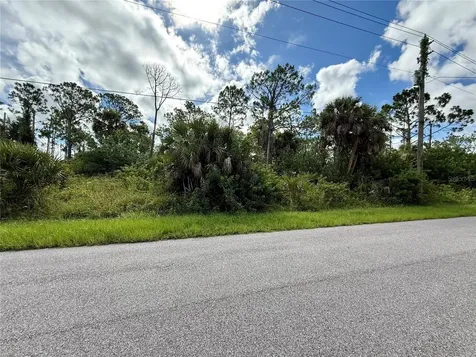 Oceanside Street North Port FL 34286