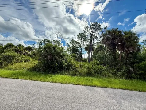 Oceanside Street North Port FL 34286
