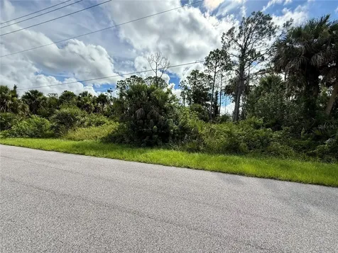 Oceanside Street North Port FL 34286