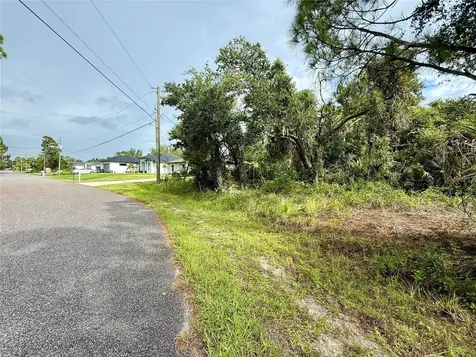Lanai Avenue North Port FL 34288