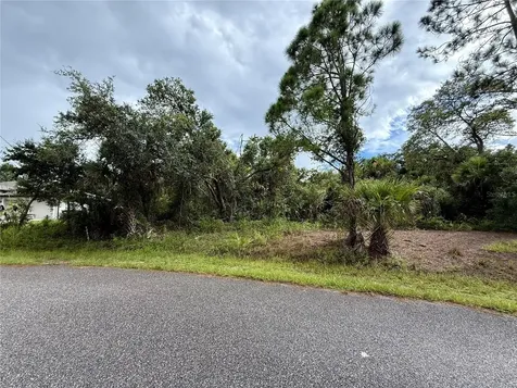 Lanai Avenue North Port FL 34288