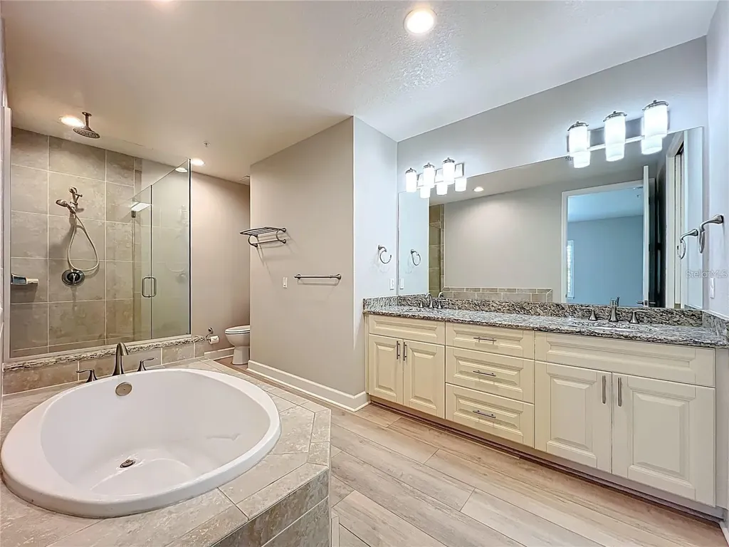 7810 34th Avenue W Bradenton FL 34209