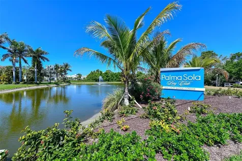 7810 34th Avenue W Bradenton FL 34209