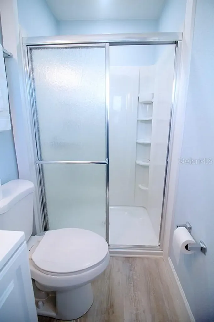 400 Base Venice FL 34293