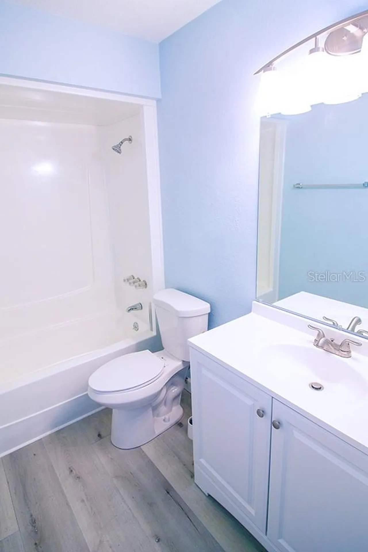 400 Base Venice FL 34293