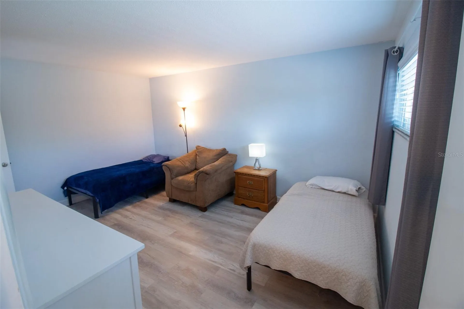 400 Base Venice FL 34293