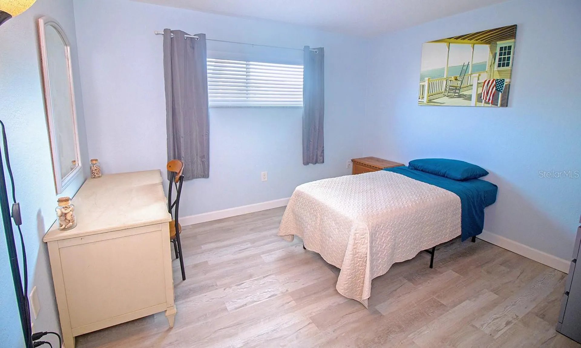 400 Base Venice FL 34293