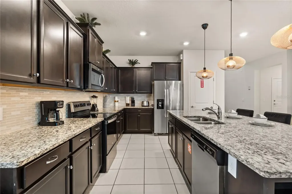 2036 Lelani Circle Davenport FL 33897