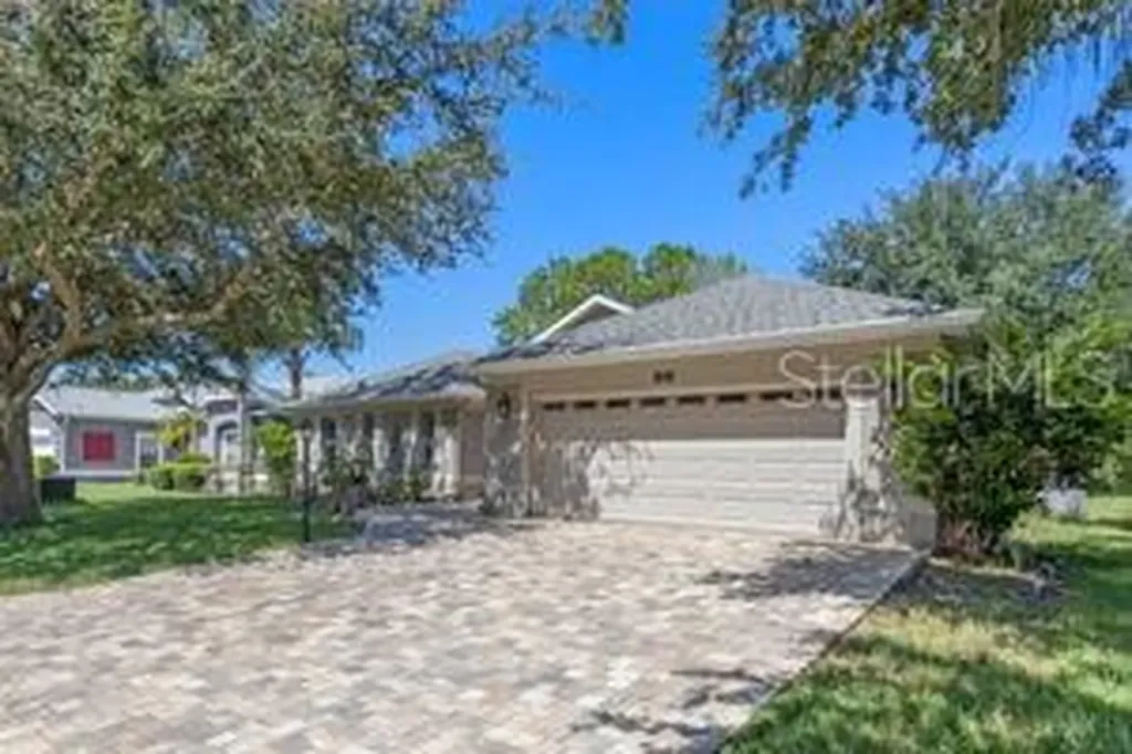 24540 Madewood Avenue Leesburg FL 34748