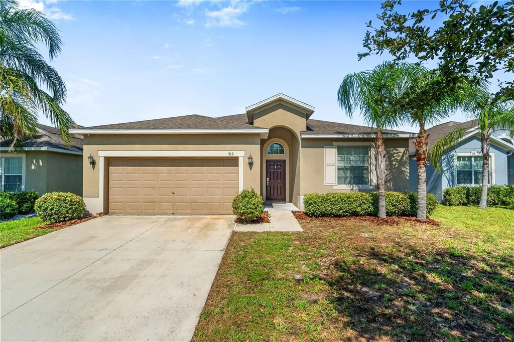 912 Meadow Glade Drive Ruskin FL 33570