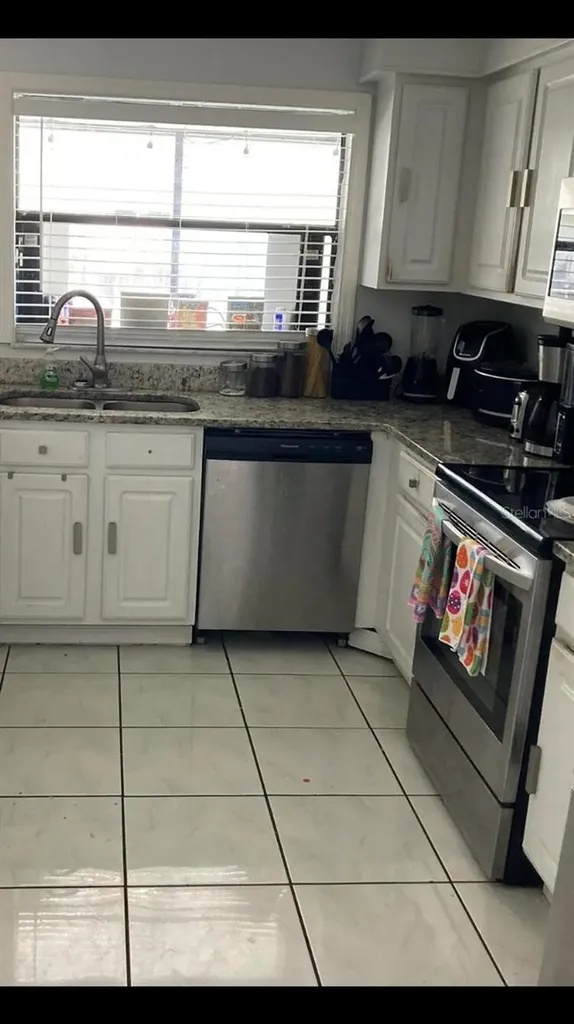 303 Cocoa Court Kissimmee FL 34758