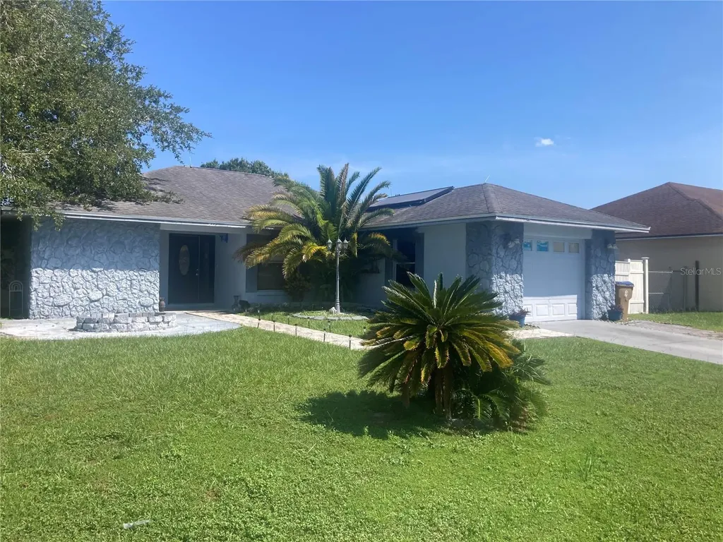 303 Cocoa Court Kissimmee FL 34758