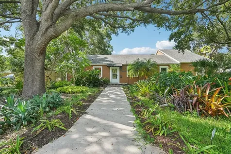3000 Dartmouth Avenue N St Petersburg FL 33713
