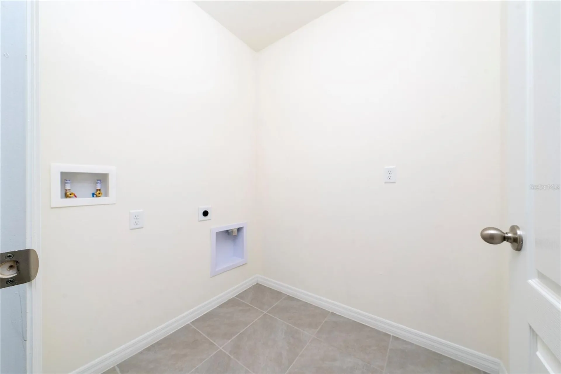 2756 Gentle Rain Drive Davenport FL 33837