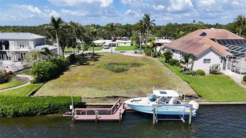 5848 Tidewood Avenue Sarasota FL 34231