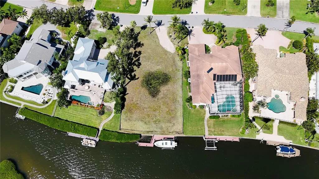 5848 Tidewood Avenue Sarasota FL 34231