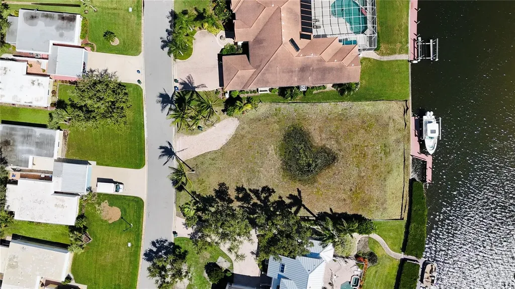 5848 Tidewood Avenue Sarasota FL 34231