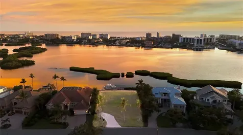 5848 Tidewood Avenue Sarasota FL 34231