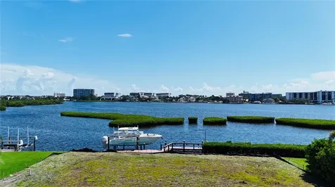 5848 Tidewood Avenue Sarasota FL 34231