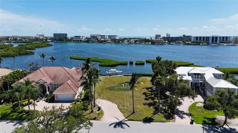 5848 Tidewood Avenue Sarasota FL 34231