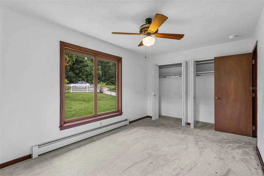 1422 E 8th Avenue Mount Dora FL 32757