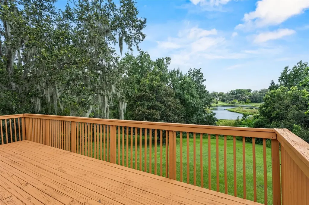 1422 E 8th Avenue Mount Dora FL 32757