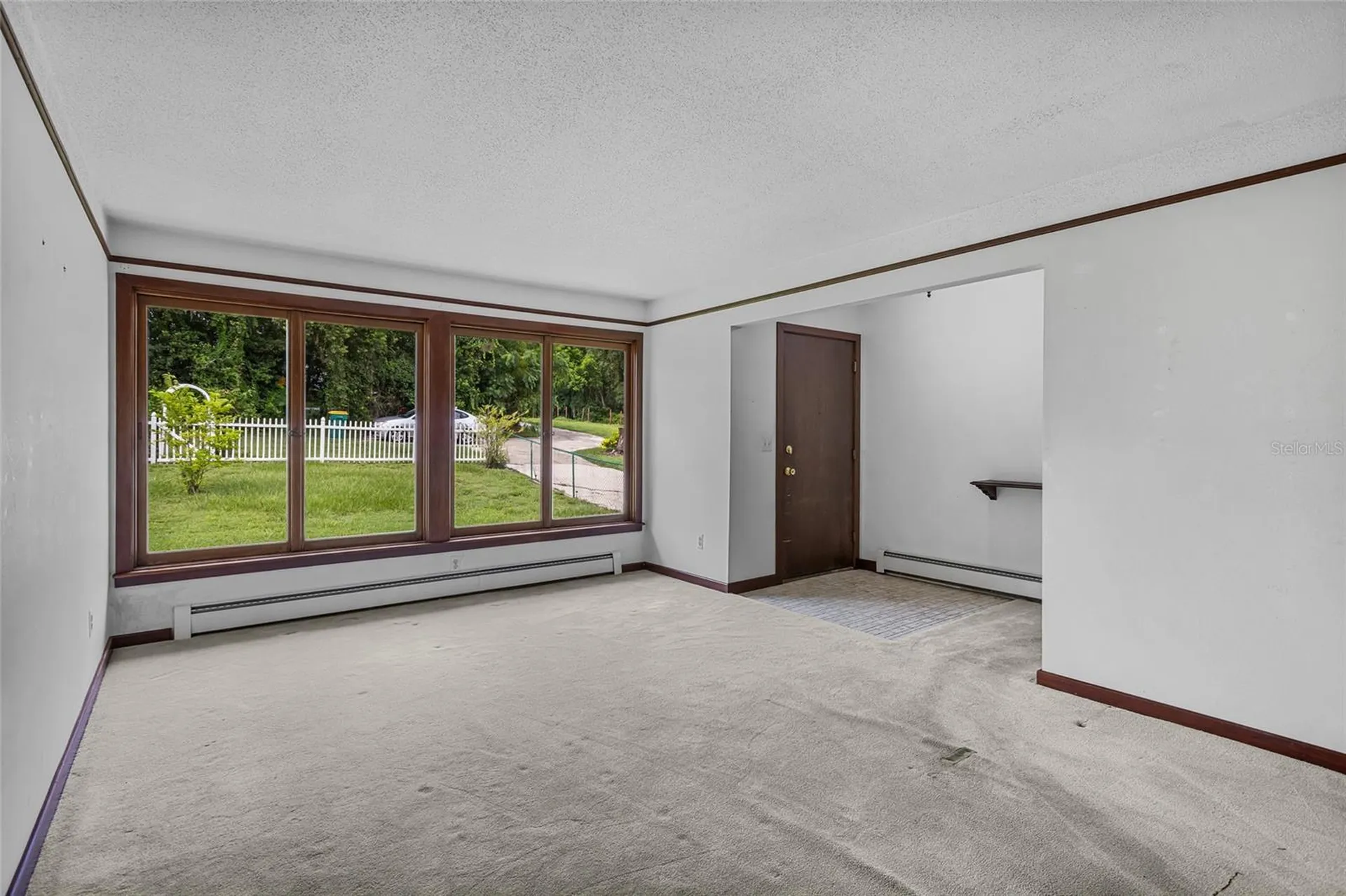 1422 E 8th Avenue Mount Dora FL 32757