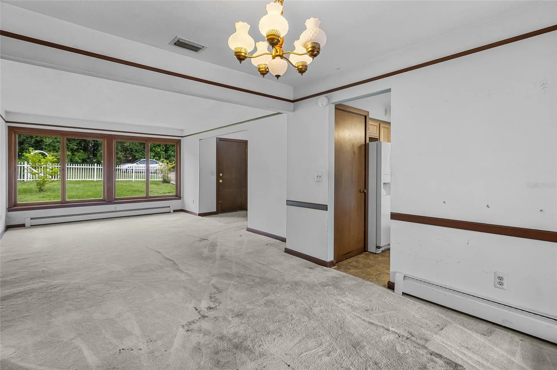 1422 E 8th Avenue Mount Dora FL 32757