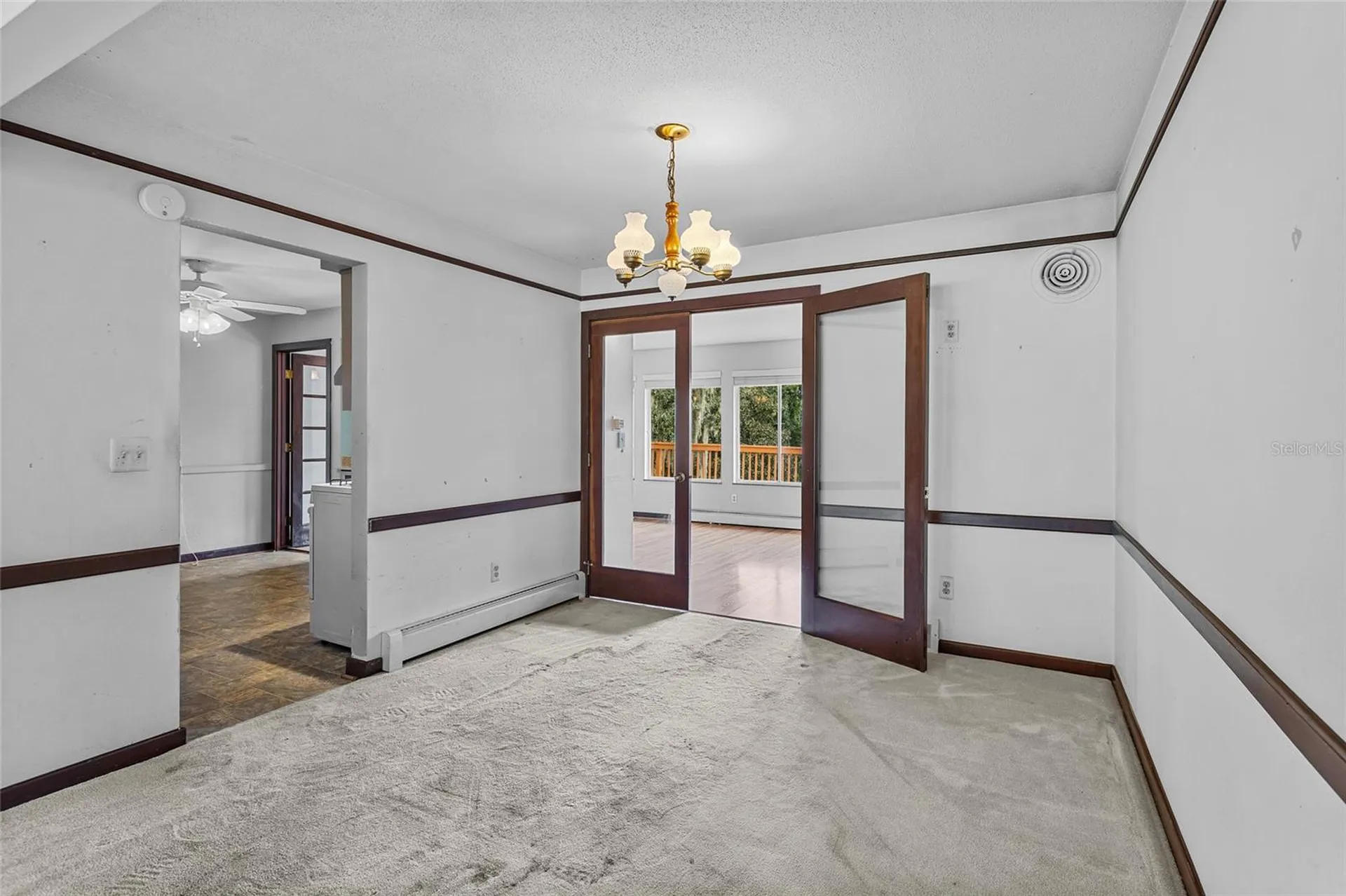 1422 E 8th Avenue Mount Dora FL 32757