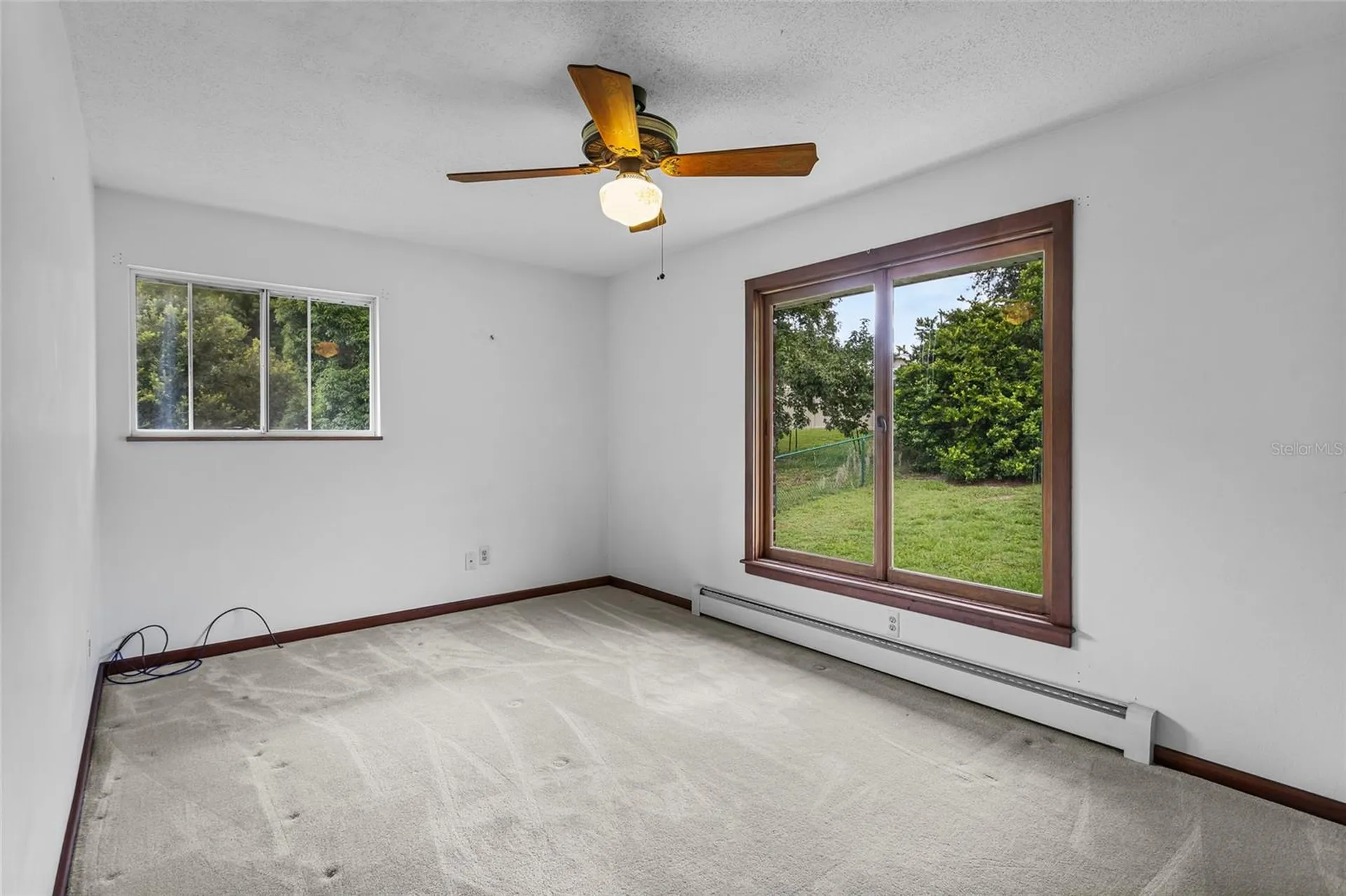 1422 E 8th Avenue Mount Dora FL 32757
