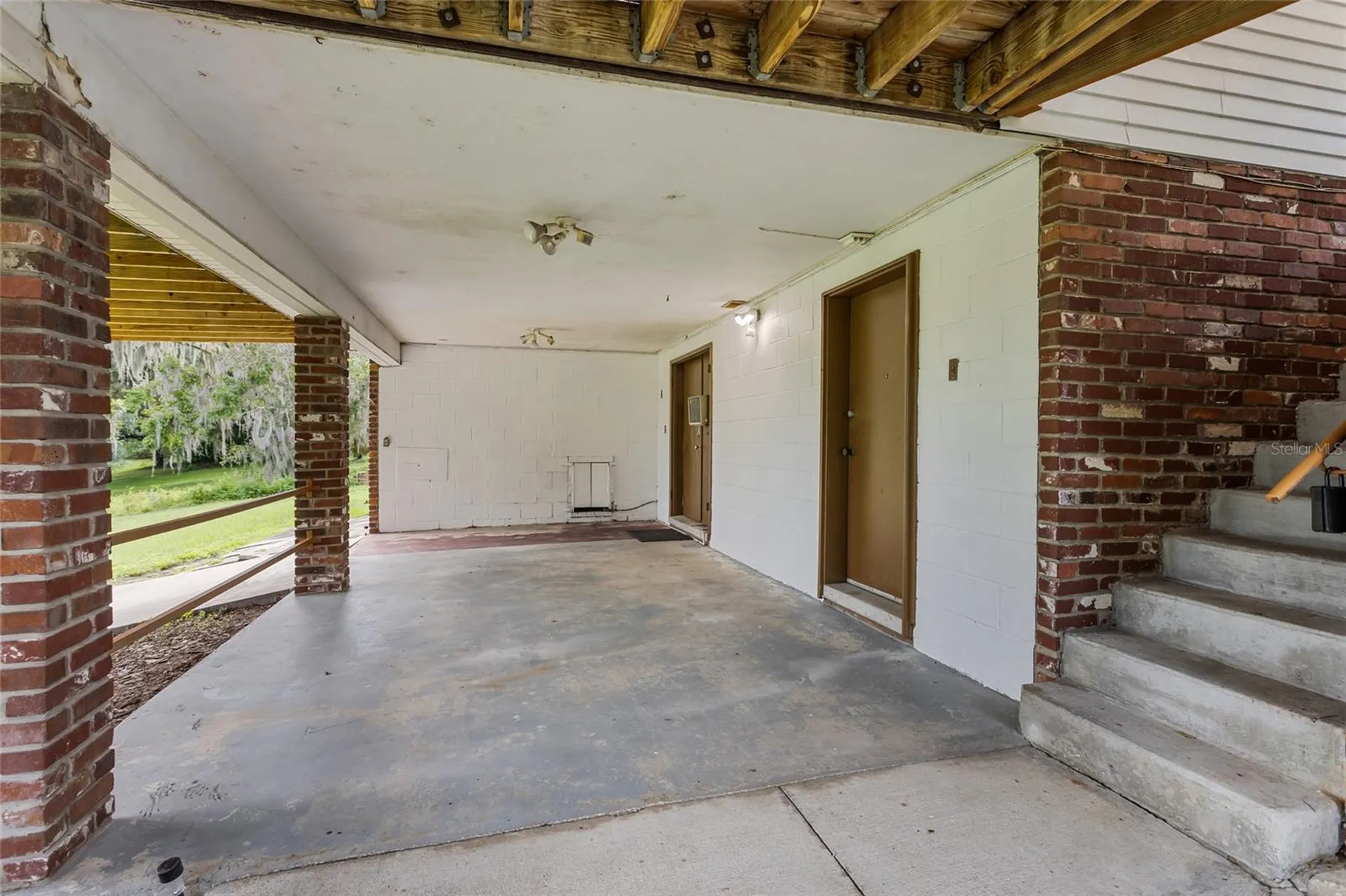 1422 E 8th Avenue Mount Dora FL 32757