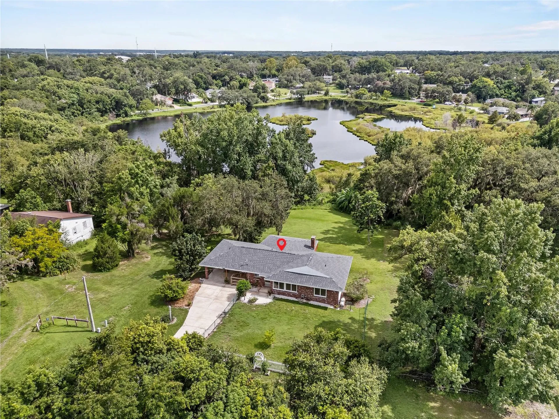 1422 E 8th Avenue Mount Dora FL 32757