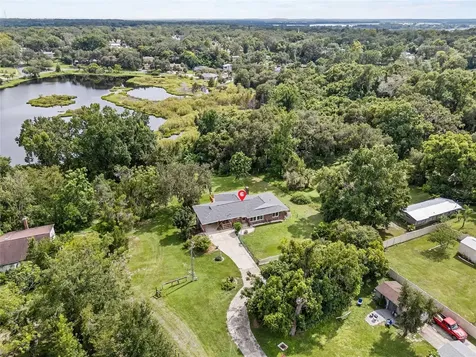 1422 E 8th Avenue Mount Dora FL 32757