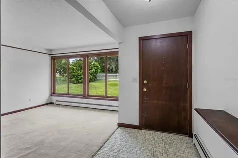 1422 E 8th Avenue Mount Dora FL 32757