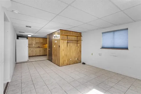 1422 E 8th Avenue Mount Dora FL 32757