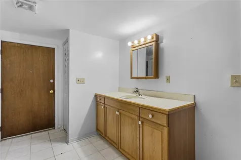 1422 E 8th Avenue Mount Dora FL 32757